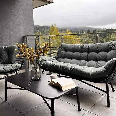 Apartament Na Dobry Poczatek Flow&Rest شقة *