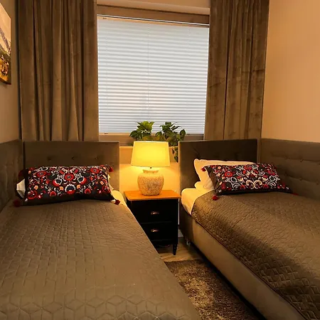 Apartament Na Dobry Poczatek Flow&Rest شقة فيسلا